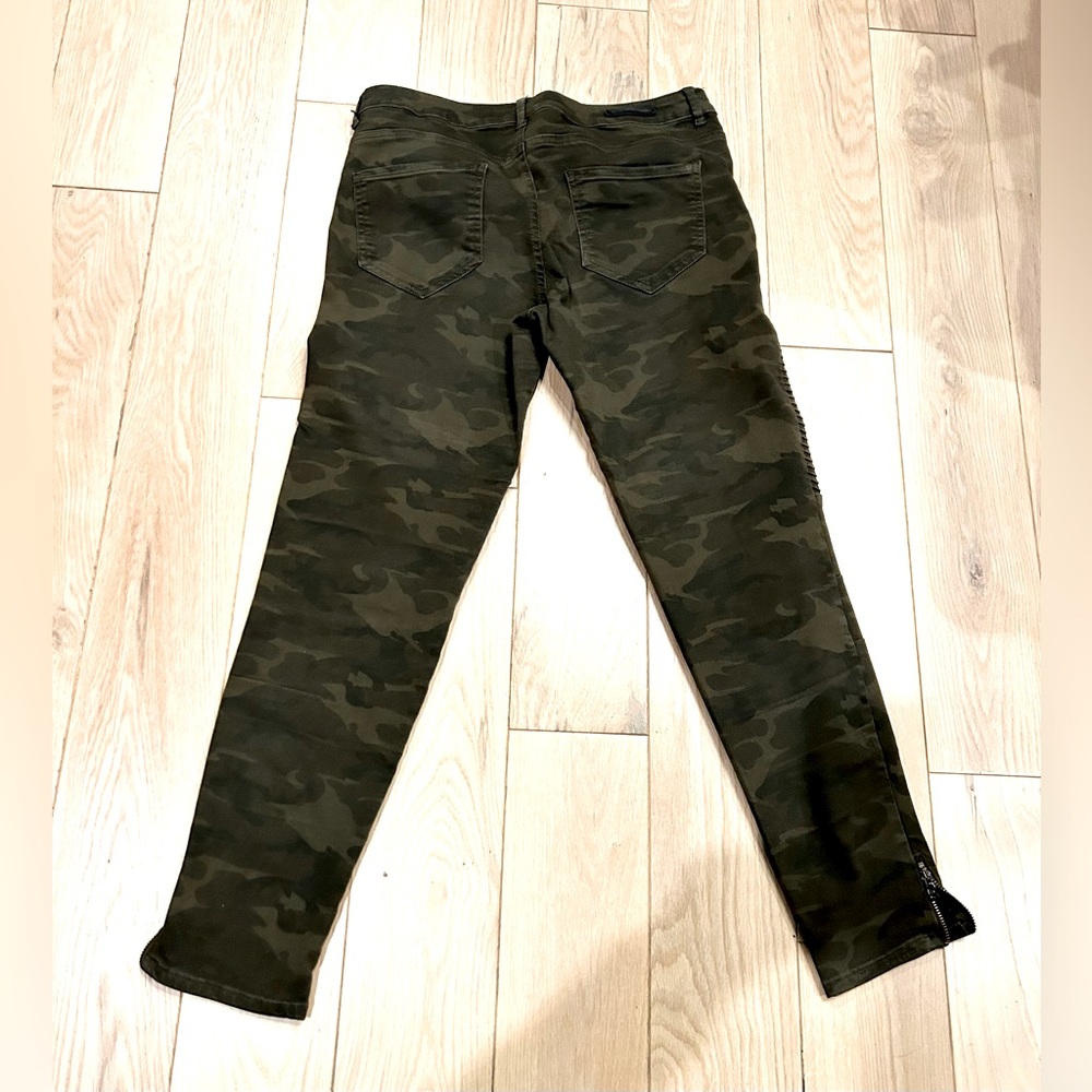 Zara moto jeans. Camouflage. Size 10. Super cute style!